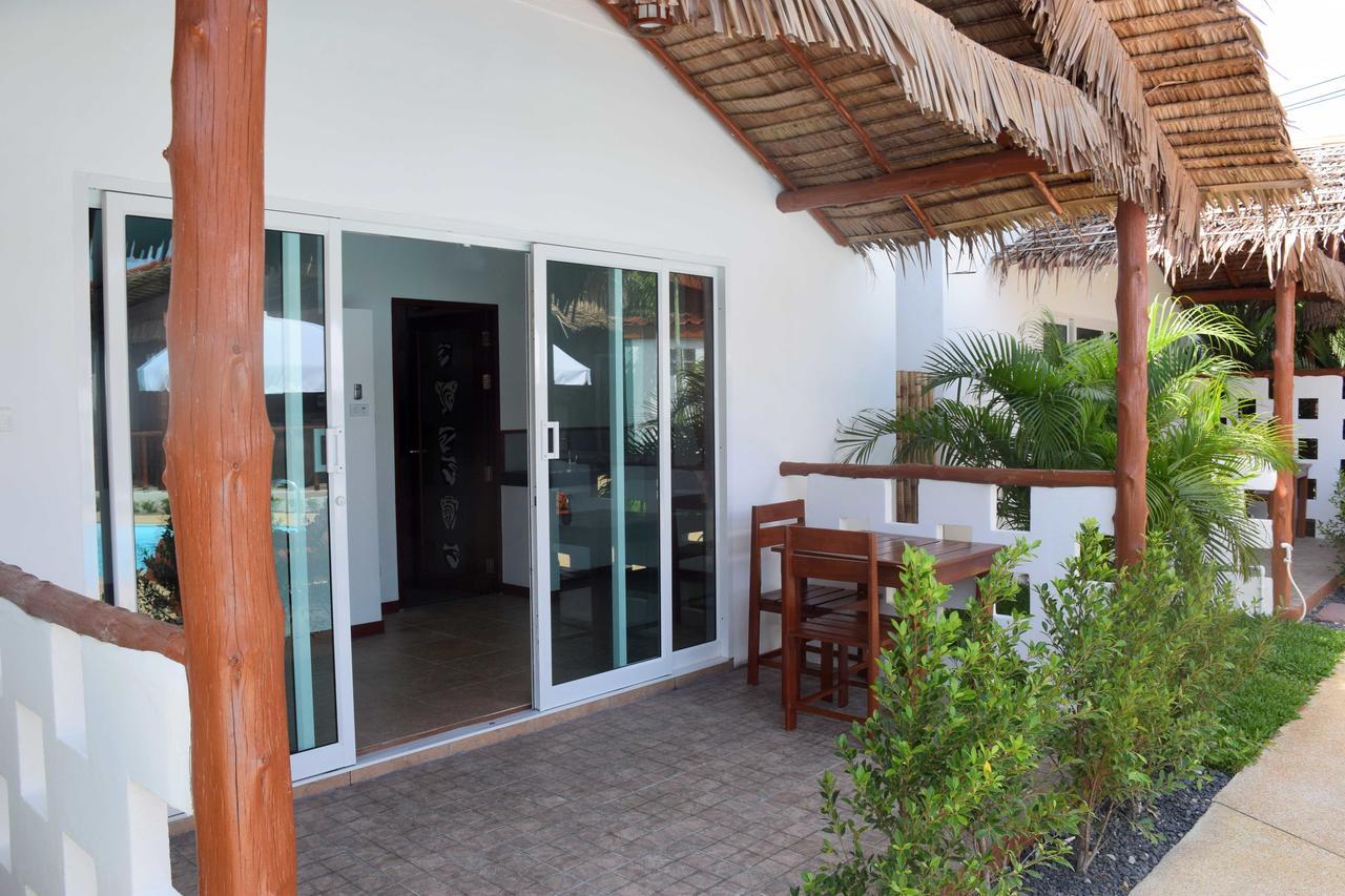 Vivi Bungalows Resort Nai Harn Kültér fotó
