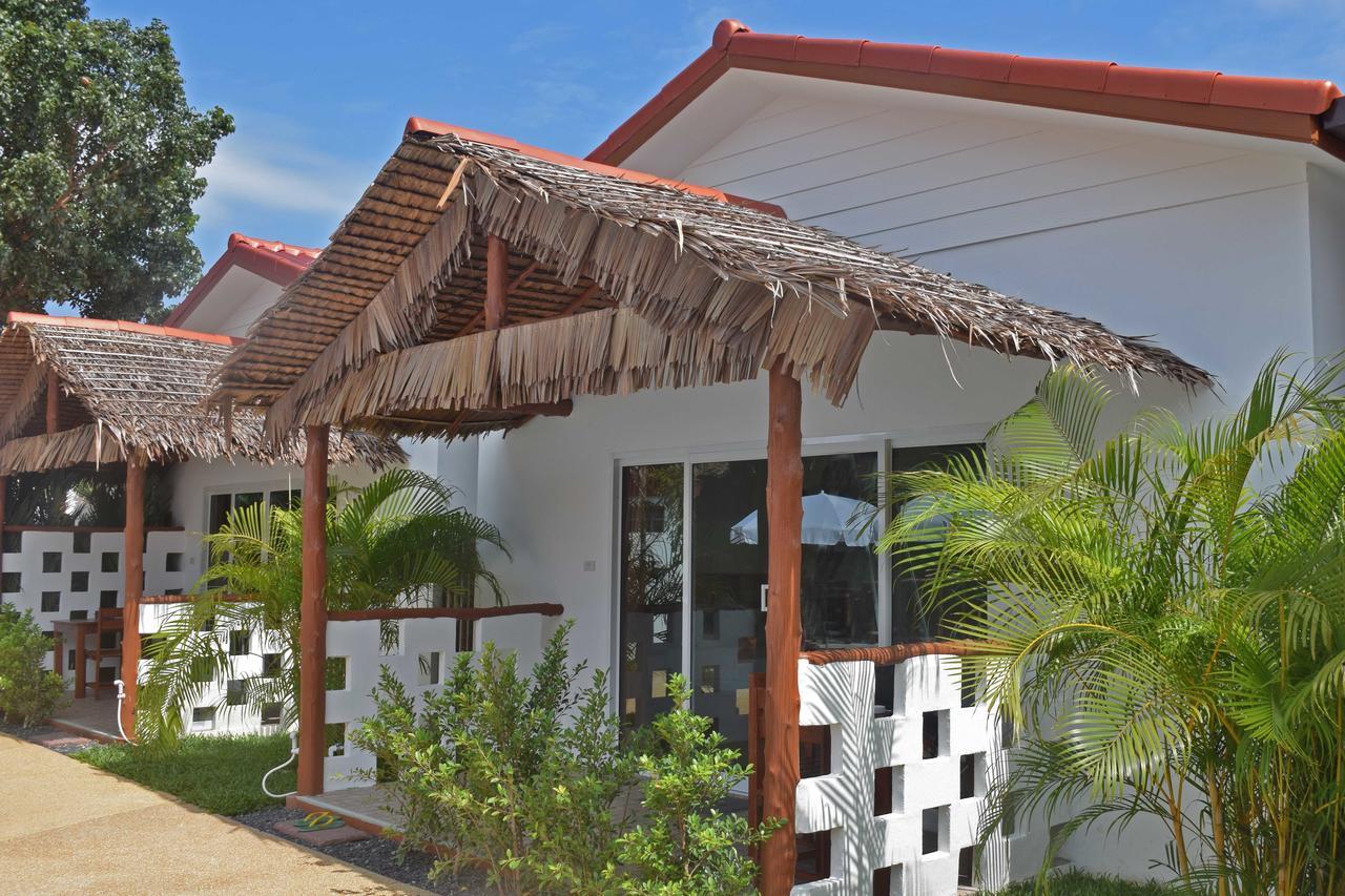 Vivi Bungalows Resort Nai Harn Kültér fotó